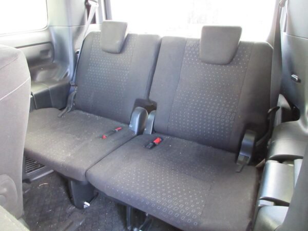 Toyota Noah G Hybrid 2020 - Image 34
