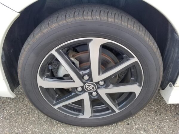 Toyota Corolla Fielder Hybrid WXB 2019 - Image 19