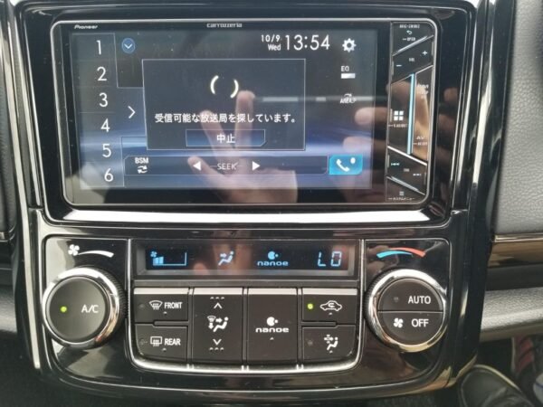 Toyota Corolla Fielder Hybrid WXB 2019 - Image 11