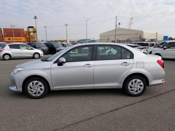 Toyota Axio EX Hybrid – 2020 - Image 4