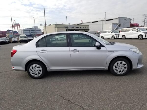 Toyota Axio EX Hybrid – 2020 - Image 5