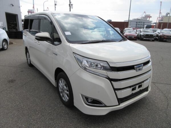 Toyota Noah G Package Hybrid 2020 - Image 3