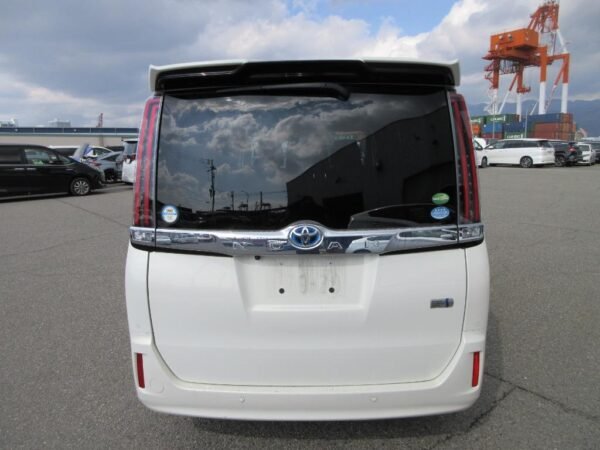 Toyota Noah G Package Hybrid 2020 - Image 6