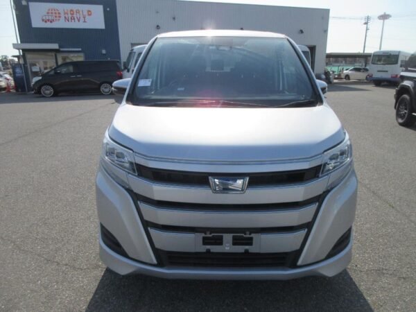 Toyota Noah X Package Hybrid 2020